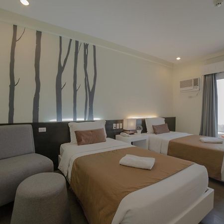 One Manalo Place Puerto Princesa Exterior photo