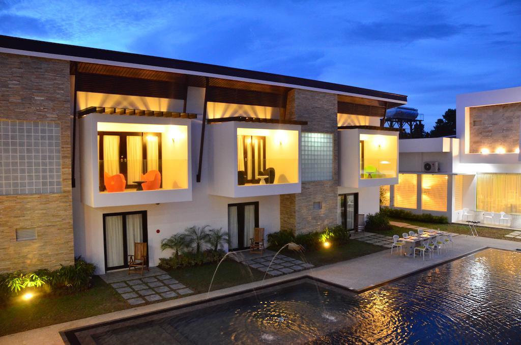 One Manalo Place Puerto Princesa Exterior photo