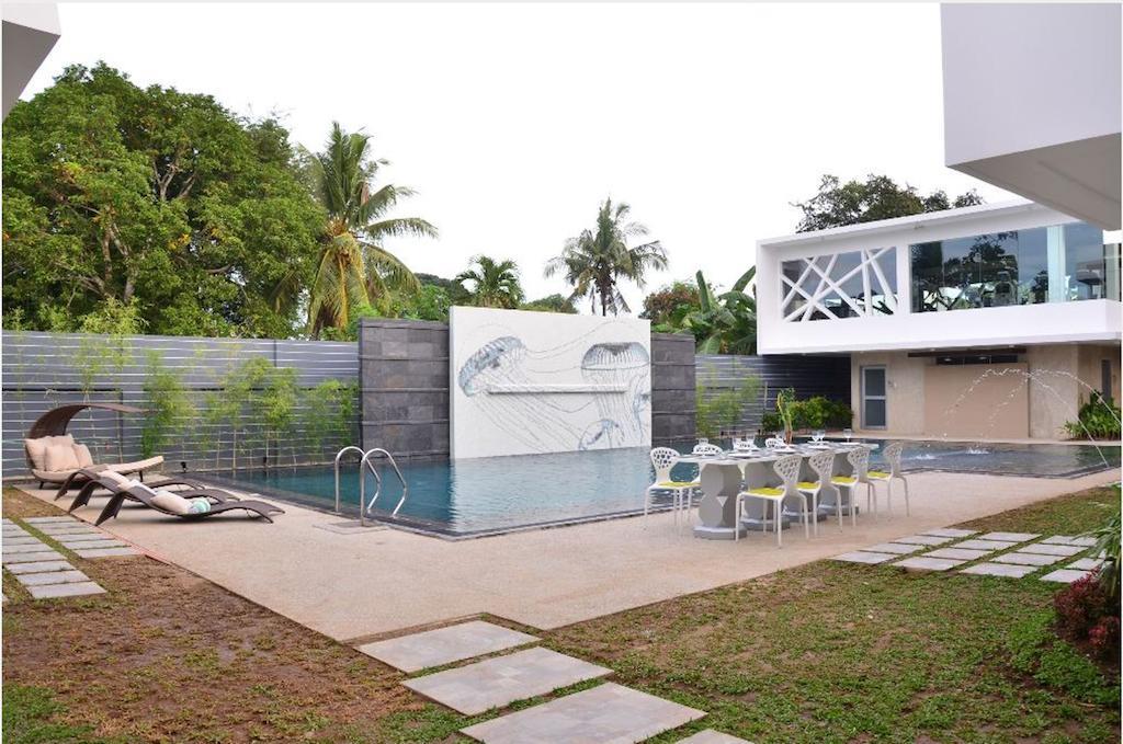 One Manalo Place Puerto Princesa Exterior photo