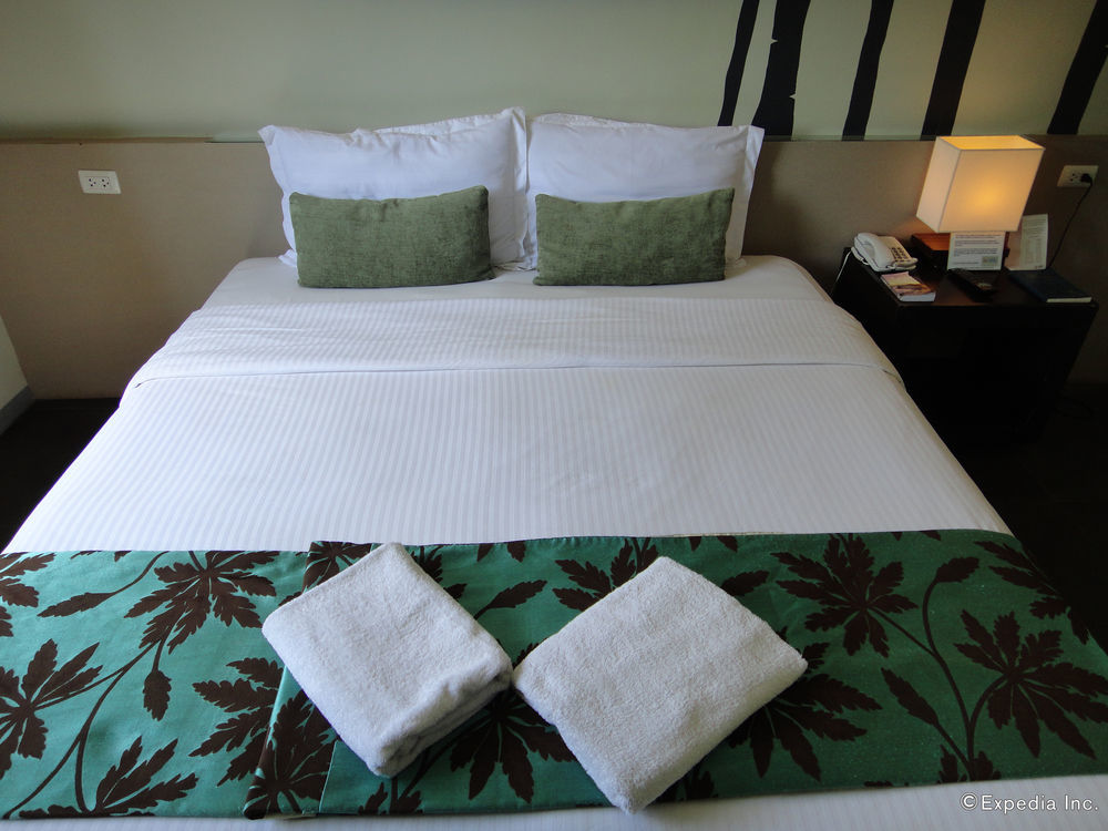 One Manalo Place Puerto Princesa Exterior photo